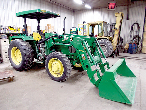2014 JOHN DEERE 5065E for sale in Albany, IN