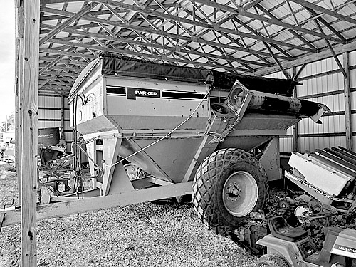 PARKER 6500 GRAIN CART for sale in Spencer, IN